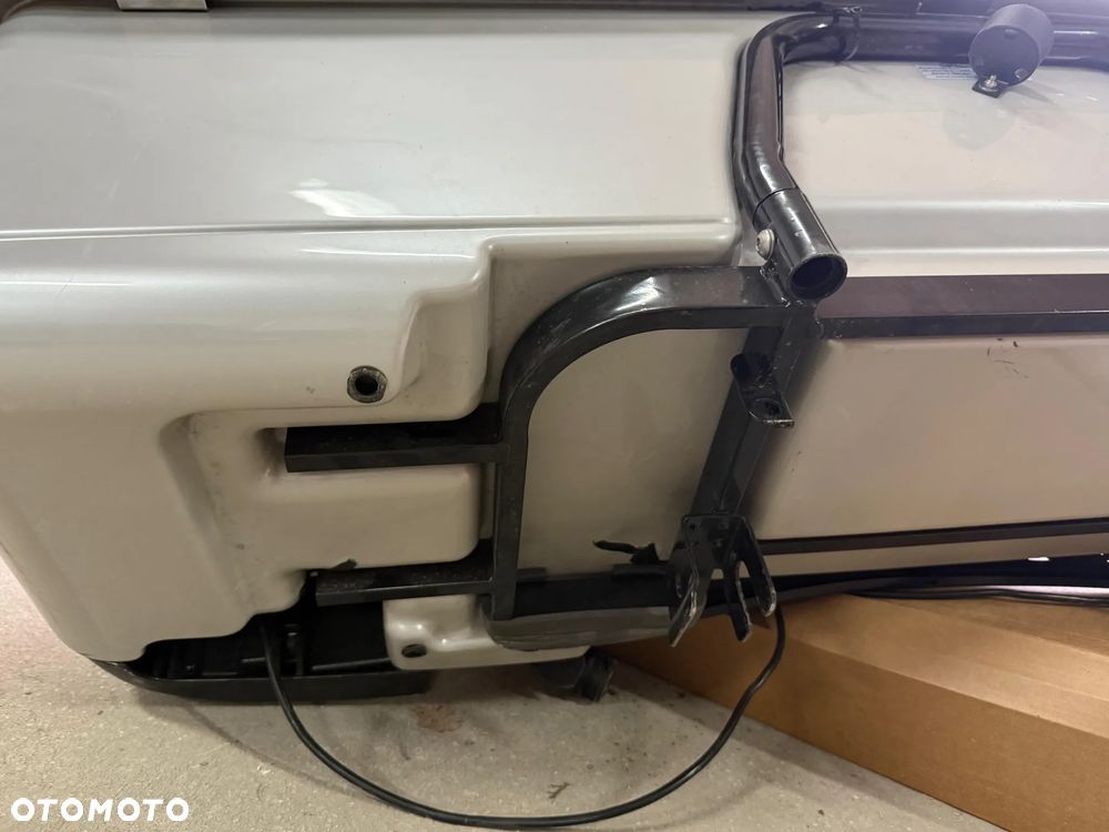 Box na hak holowniczy MFT BackBox srebrny KUFER - 3