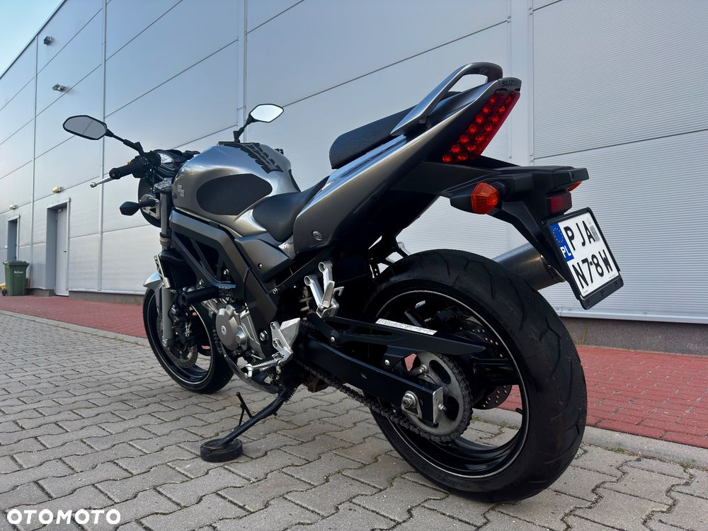 Suzuki SV - 23