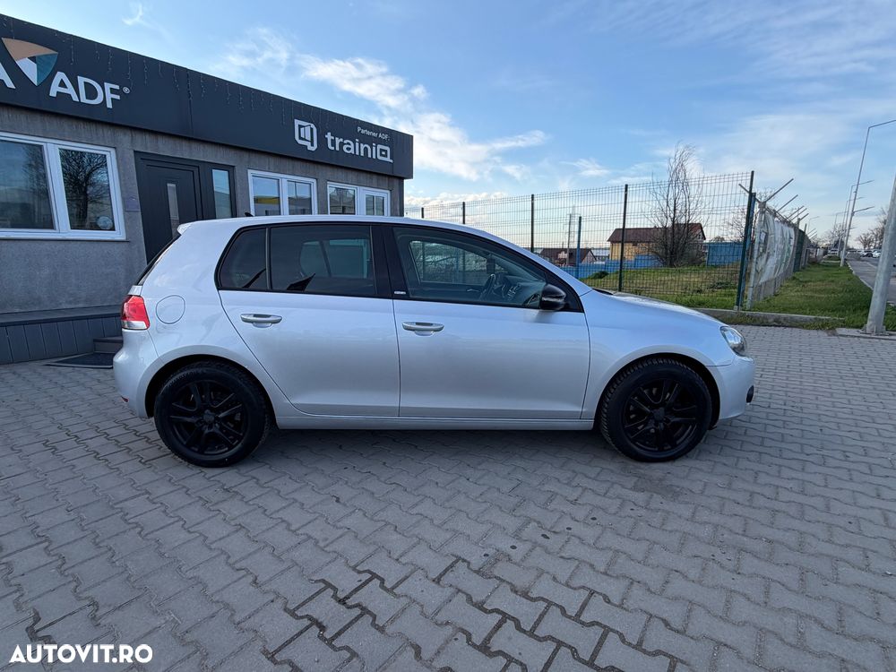 Volkswagen Golf - 24