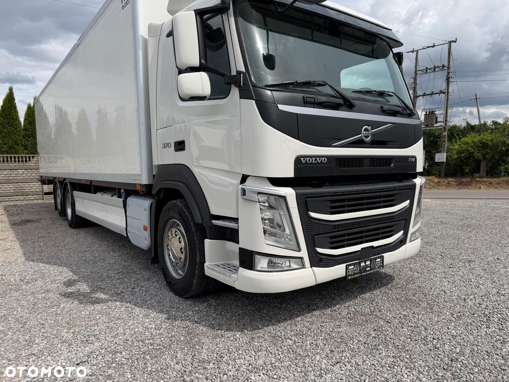 Volvo FM 370 / 6x2 / Chłodnia / Winda / - 10