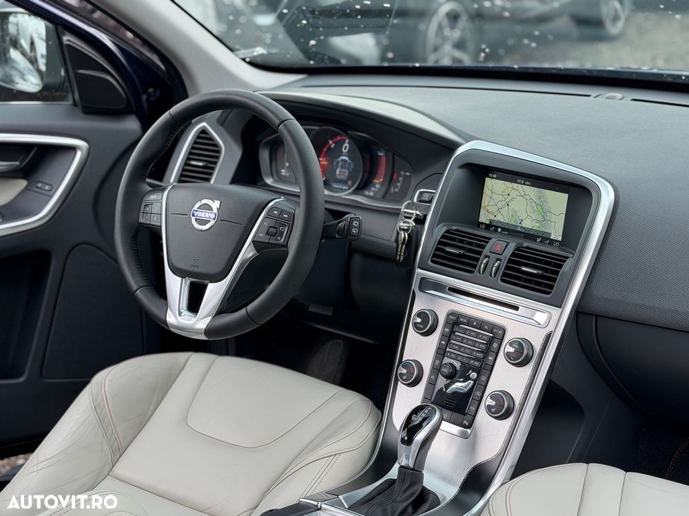Volvo XC 60 D4 Geartronic Summum - 5