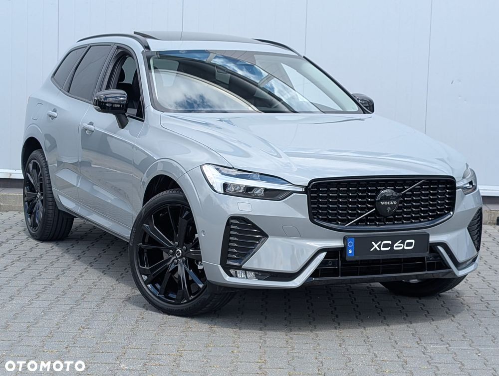 Volvo XC 60 B5 B AWD Plus Dark - 2