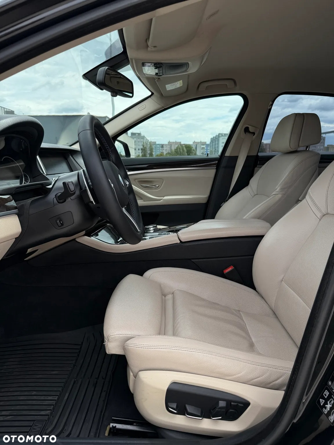 BMW Seria 5 530d xDrive Luxury Line - 15