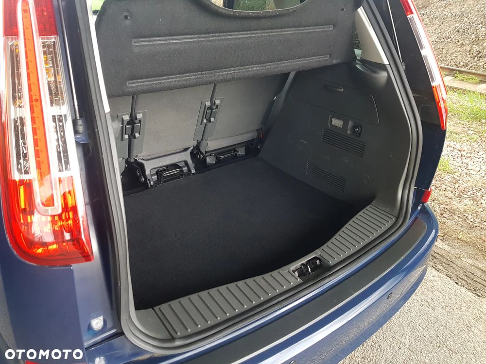Ford C-MAX - 11