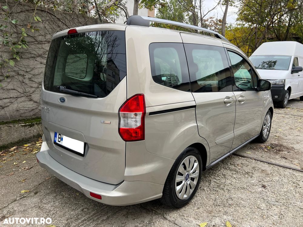 Ford Tourneo Courier 1.0 EcoBoost Trend - 15