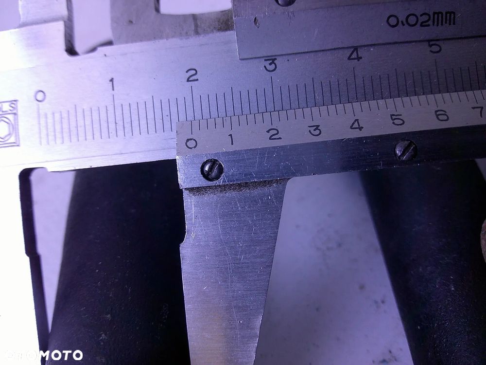 śruba zamkowa do maszyn rolniczych pługa S   L140 12,9 18 - 5