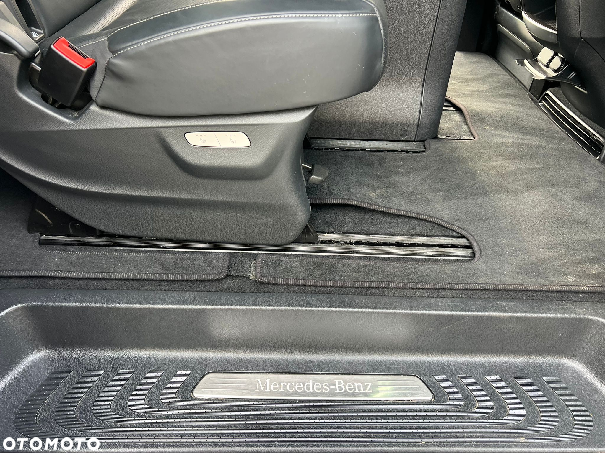 Mercedes-Benz Klasa V 300 d 4-Matic Exclusive 9G-Tronic (d³ugi) - 12