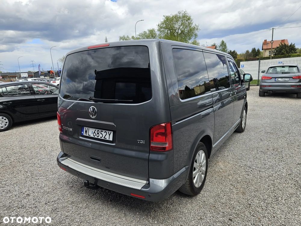 Volkswagen Multivan - 15