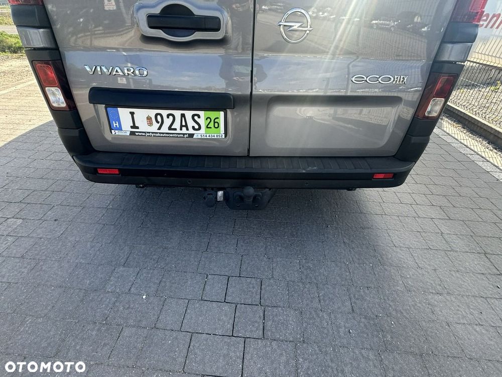 Opel Vivaro - 11