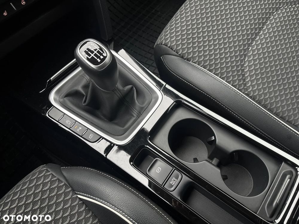 Kia Ceed 1.5 T-GDI Tribute - 16