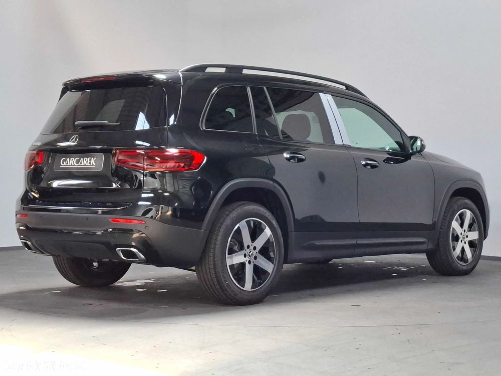 Mercedes-Benz GLB 200 7G-DCT - 3