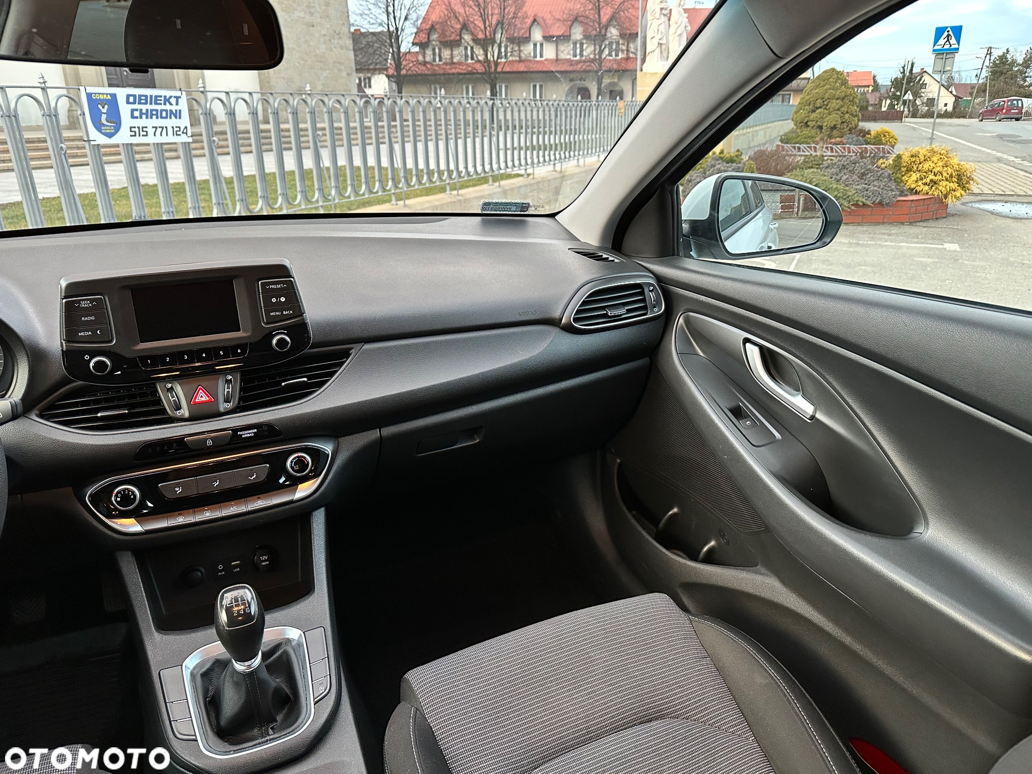Hyundai i30 1.4 Premiere Comfort - 22