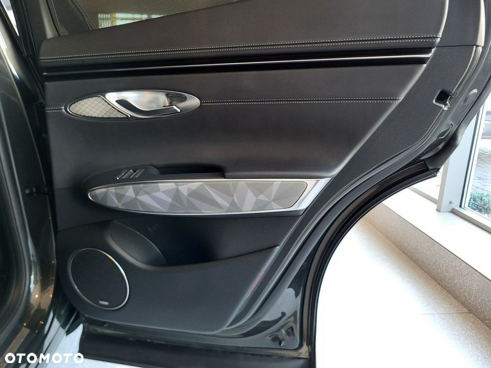 Genesis GV70 2.2 Diesel AWD AT8 Sport Line - 39