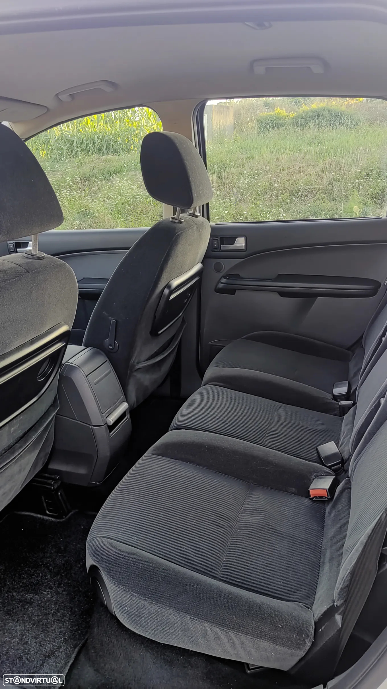 Ford Focus C-Max 1.6 TDCi Ghia - 7