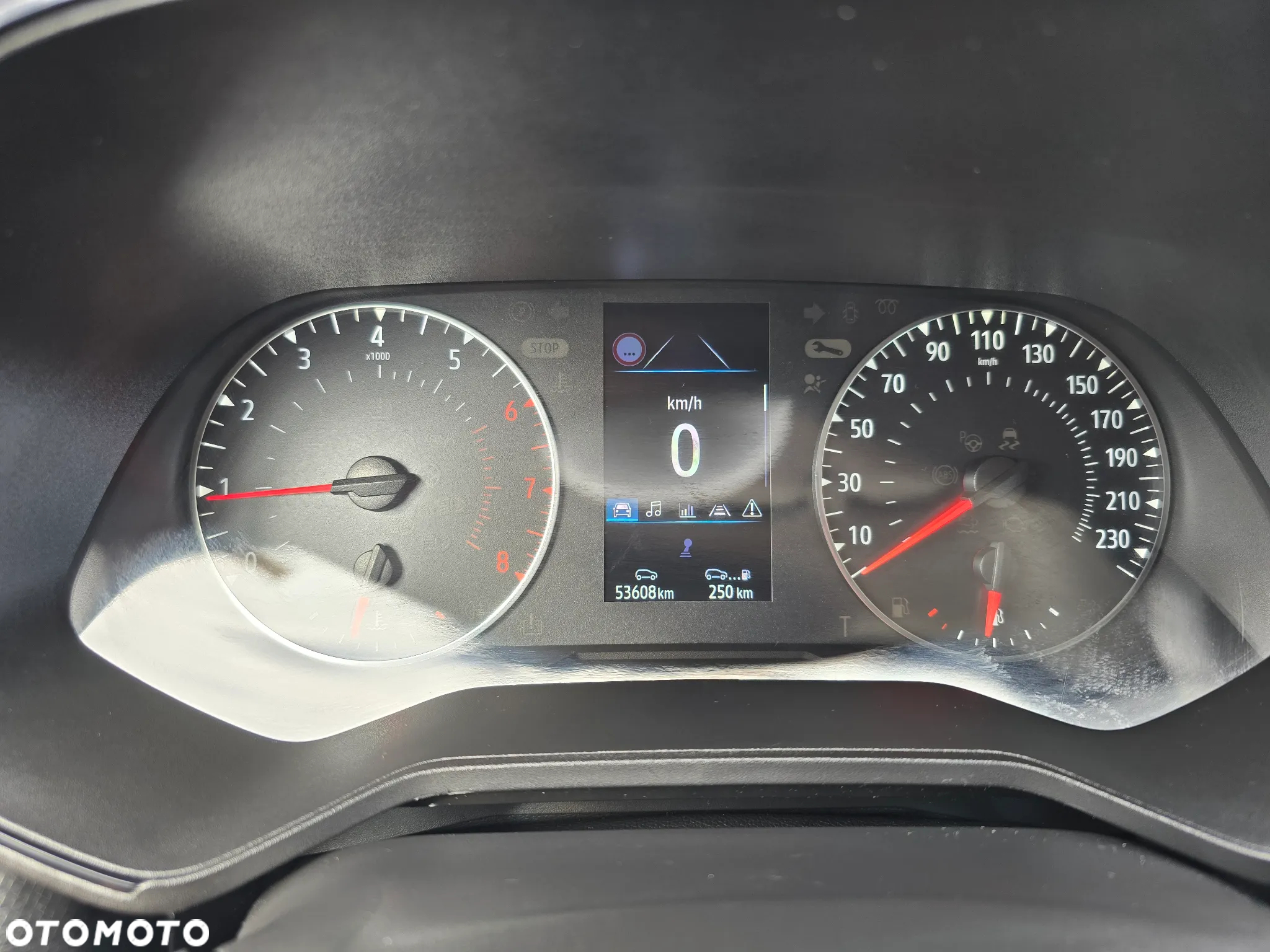 Renault Clio 1.0 TCe Equilibre - 12
