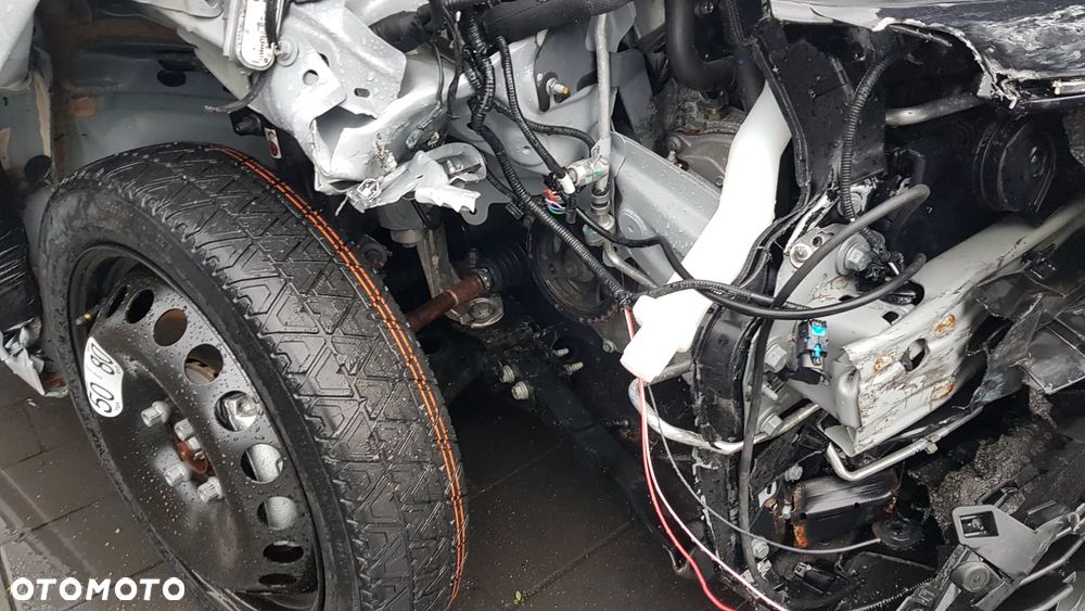 Renault Clio 1.6 E-TECH Techno - 9