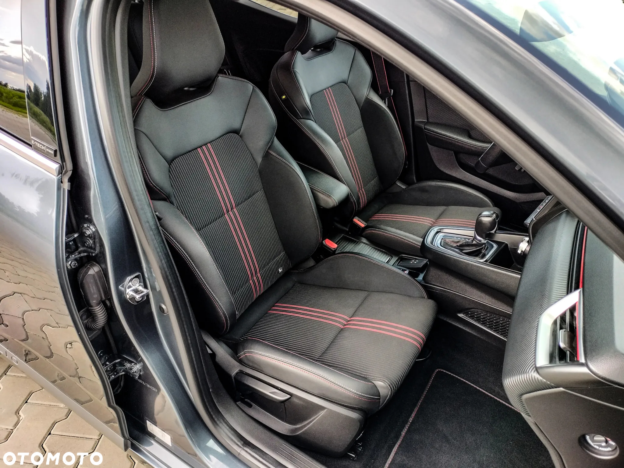 Renault Clio 1.6 E-TECH R.S Line - 14