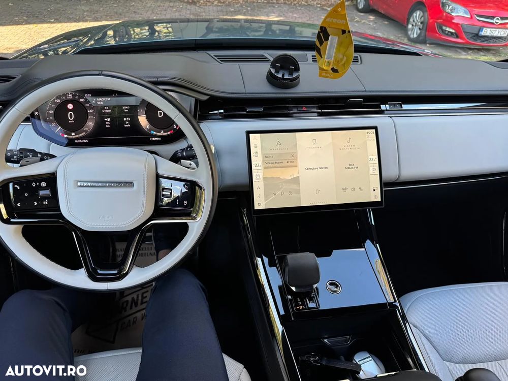 Land Rover Range Rover Sport - 12