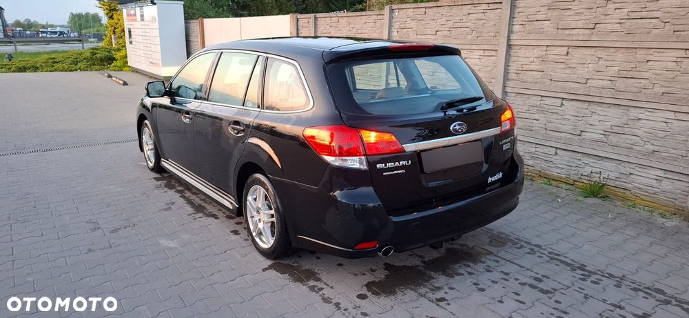 Subaru Legacy 2.0 D Comfort Navi - 3