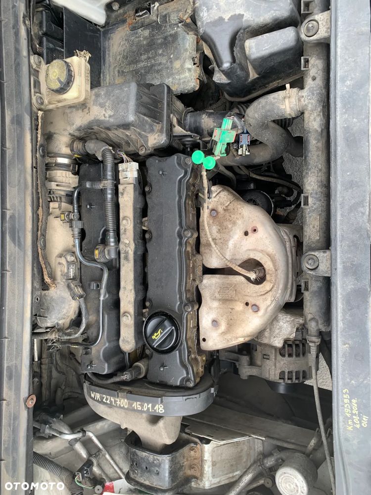 PEUGEOT 307 2005 *SAMOCHÓD NA CZĘŚCI* 1439   MASKA, LAMPA, DRZWI, LUSTERKO, ZDERZAK, GRILL, BŁOTNIK, KLAPA, BELKA, DESKA, FOTELE, KANAPA, ĆWIARTKA KIEROWNICA, TARCZE, ZACISKI, ZAWIESZENIE, KOMPLETNY PRZÓD, KOMPLETNY TYŁ, LICZNIK, ZEGARY, PRAWE LEWE PRZÓD TYŁ - 6