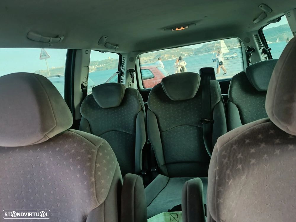 Peugeot 807 2.0 HDi - 13