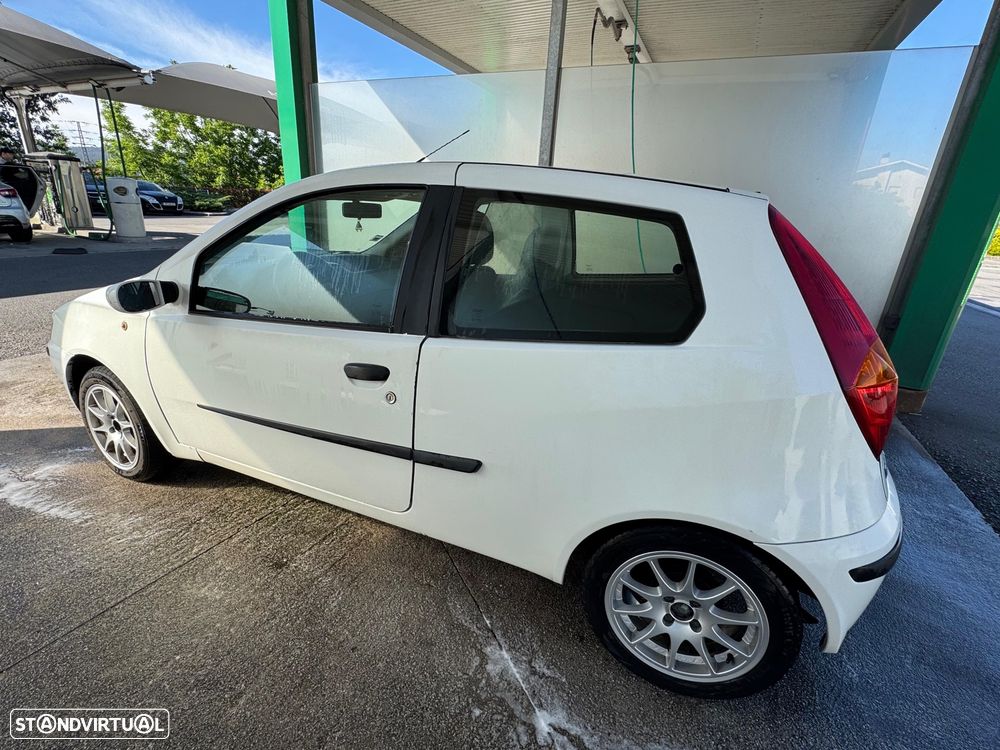 Fiat Punto 1.9 JTD HLX - 3