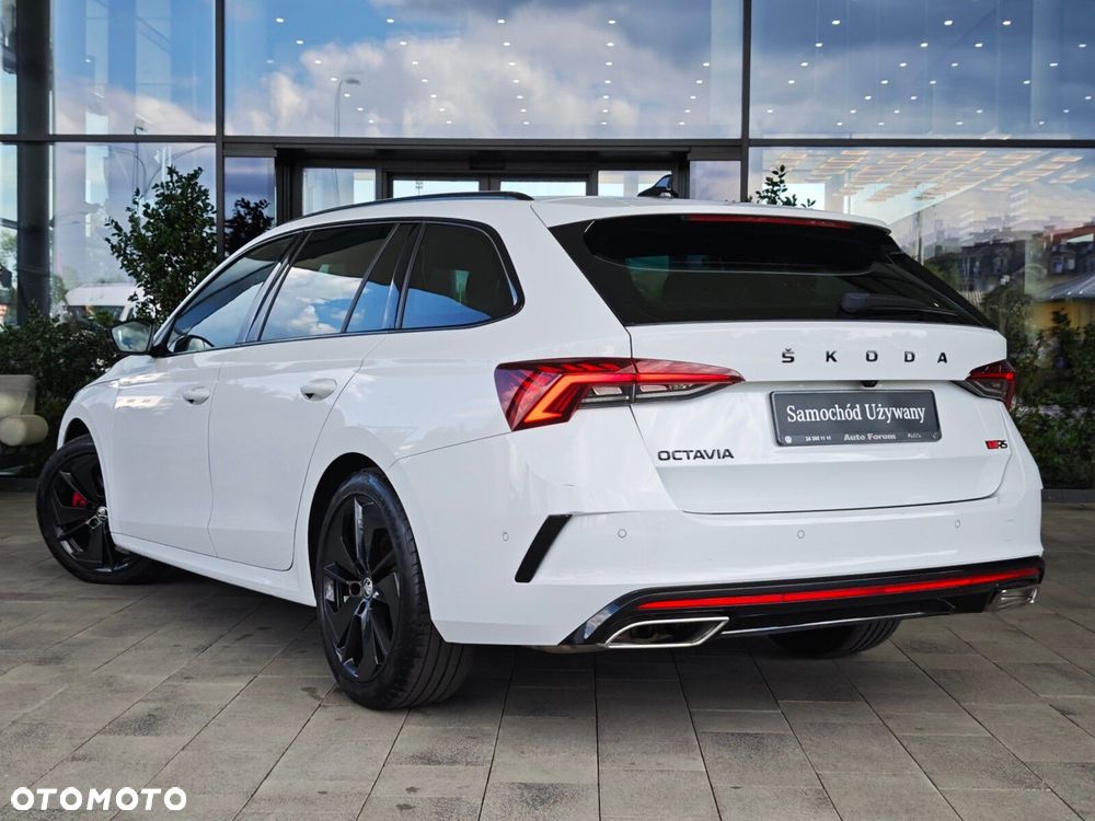 Skoda Octavia 2.0 TDI RS DSG - 7