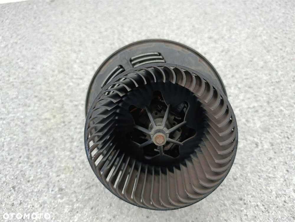 WENTYLATOR NAWIEWU, DMUCHAWA BMW 3 E90 6933663  2.0 16V - 7