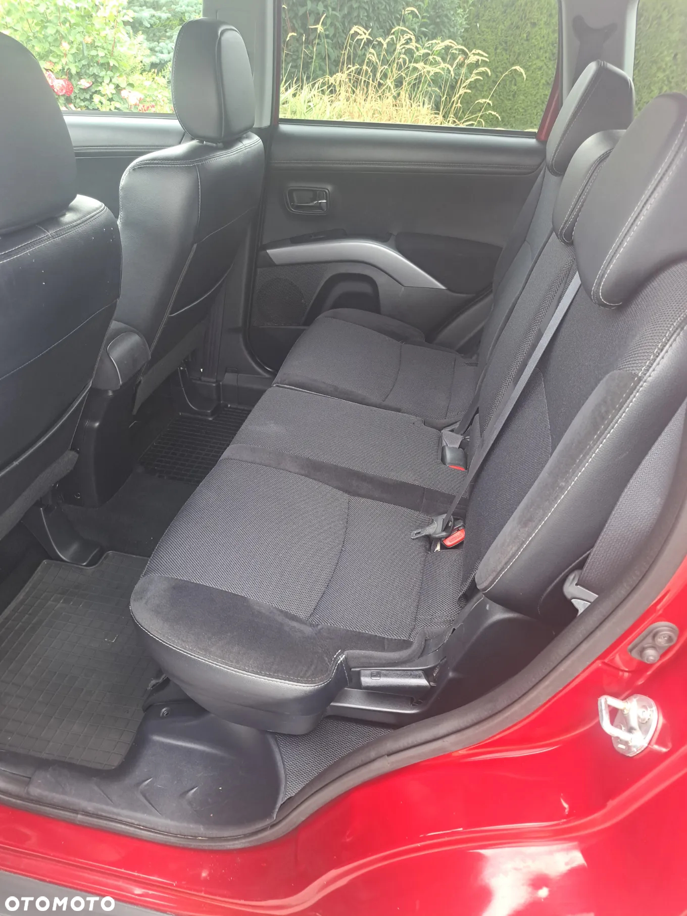 Mitsubishi Outlander - 18