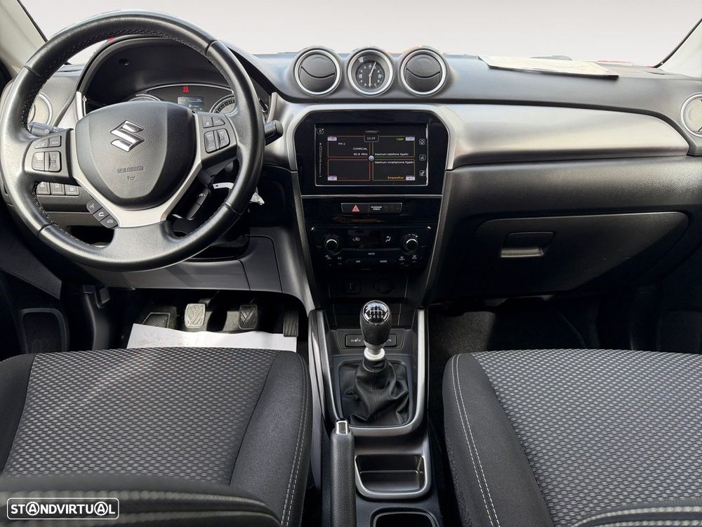 Suzuki Vitara 1.4T GLX Mild Hybrid - 10
