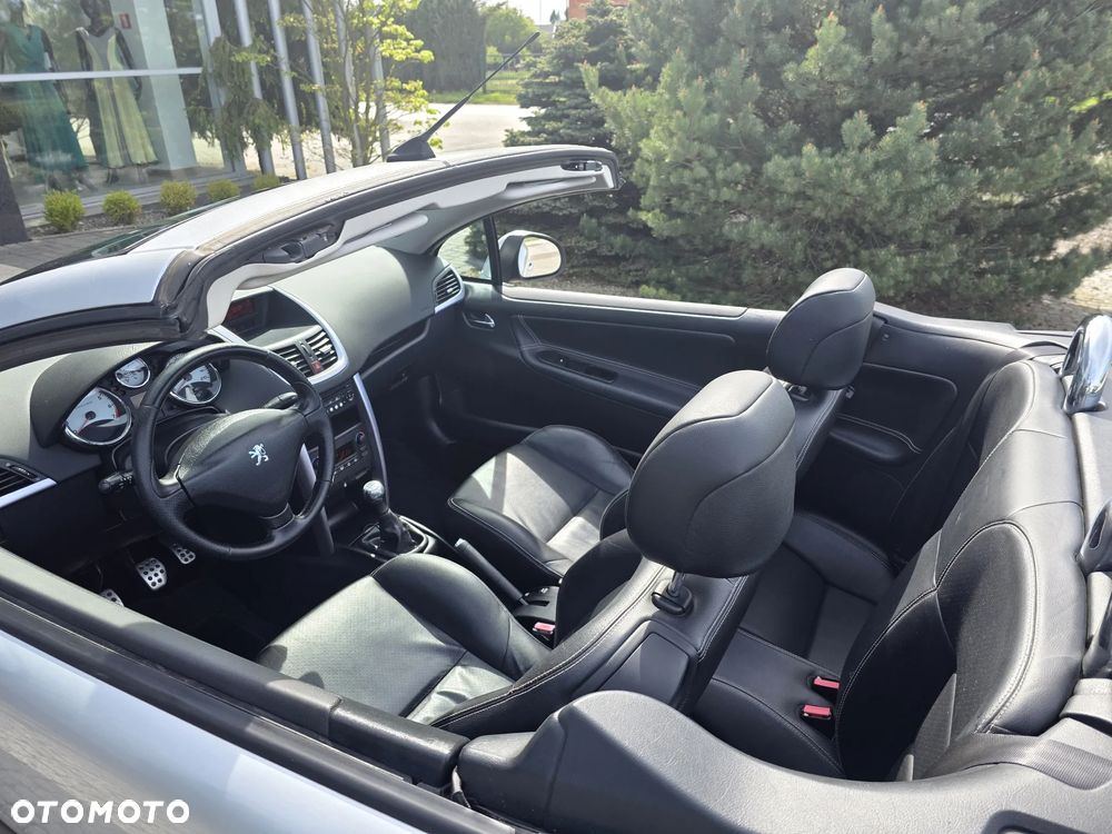 Peugeot 207 CC 150 THP Platinum - 29