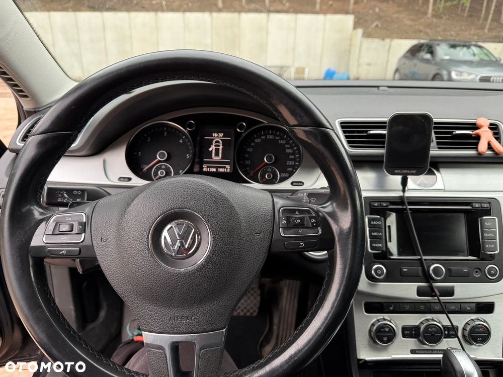 Volkswagen Passat 2.0 TDI Highline DSG - 22