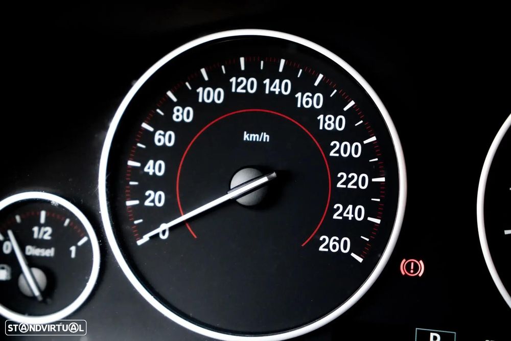 BMW 320 d Auto Line Sport - 17
