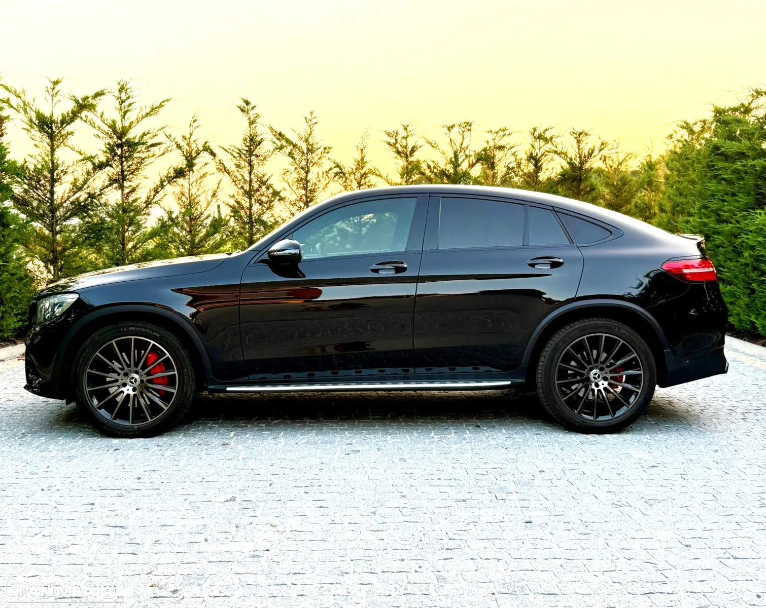 Mercedes-Benz GLC 250 d Coupé AMG Line 4-Matic - 3