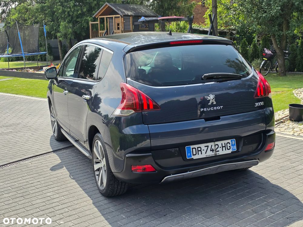 Peugeot 3008 2.0 HDi Allure - 3