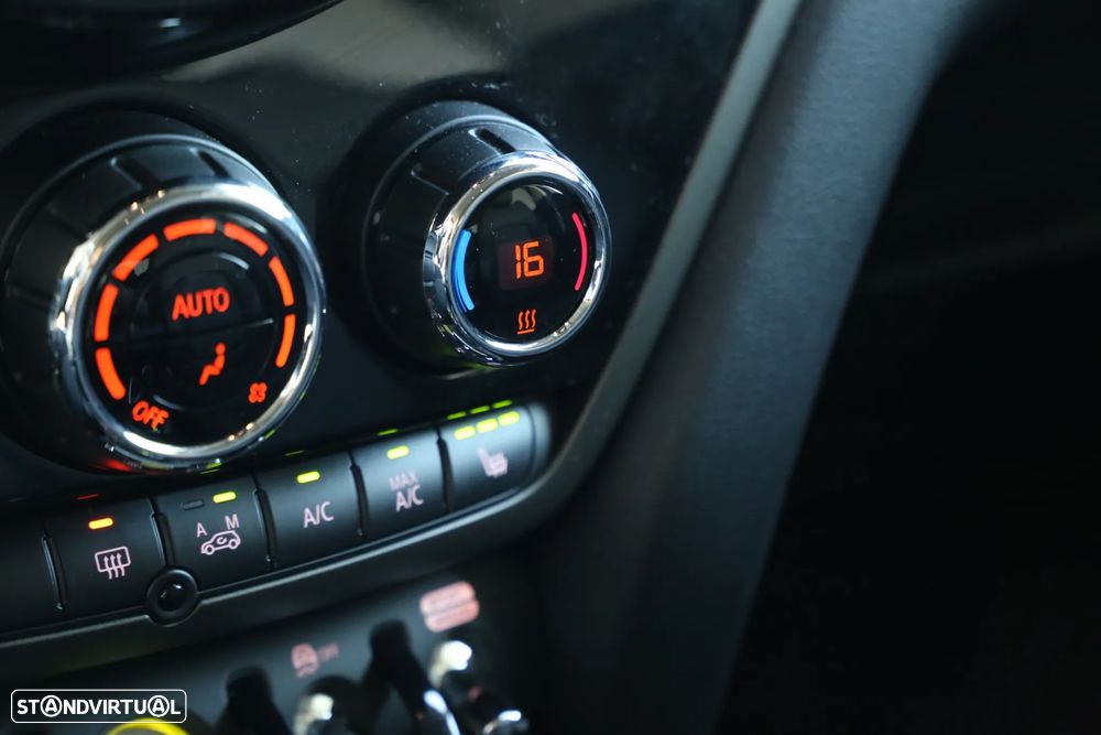 MINI Countryman Cooper SE All4 Aut. Yours - 11