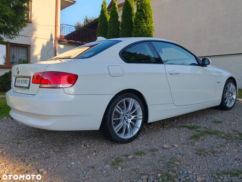 BMW Seria 3 320d Coupe - 5