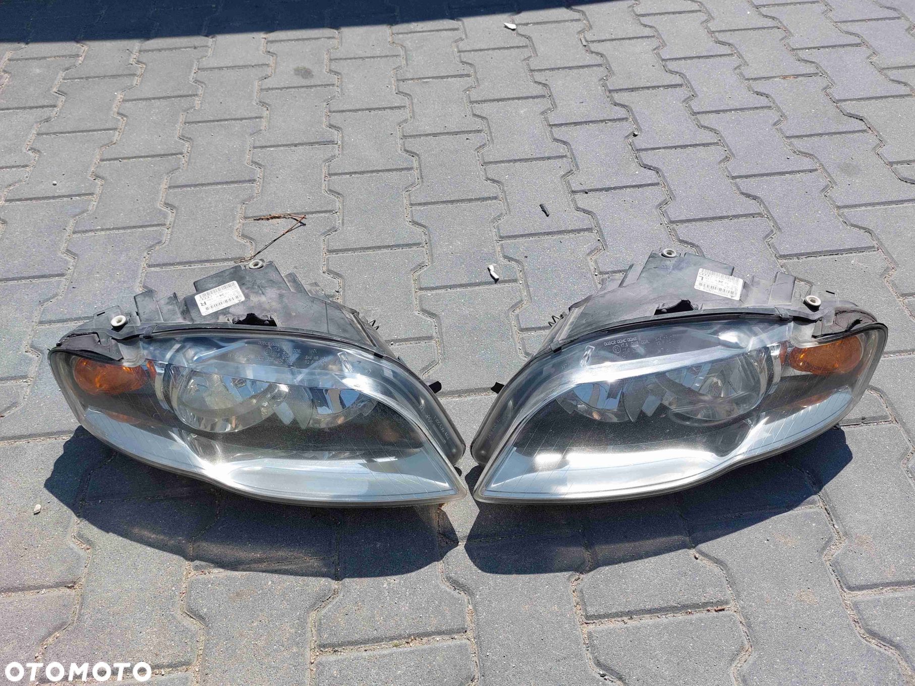 LAMPA LEWY + PRAWY PRZÓD AUDI A4 B7 EU EUROPA - 1