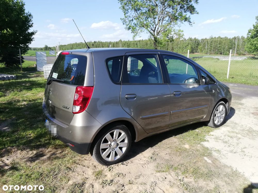 Mitsubishi Colt - 15