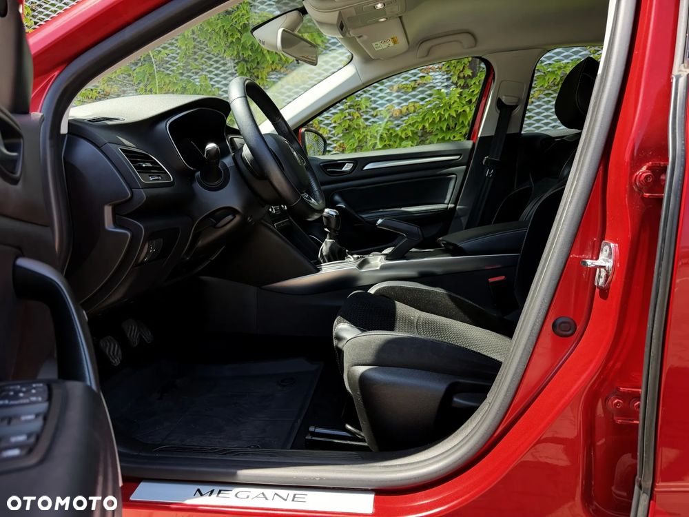 Renault Megane 1.2 Energy TCe Limited - 9