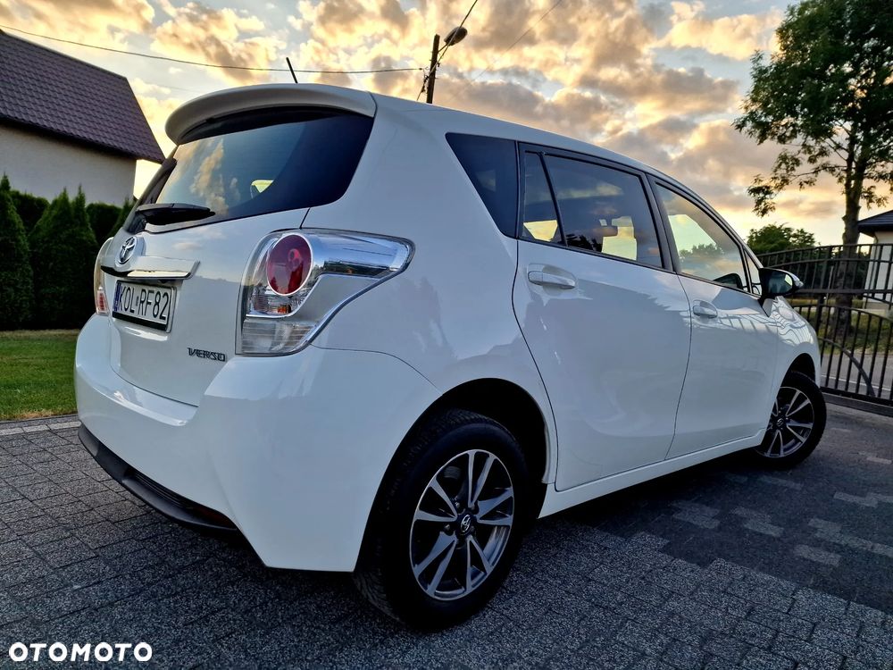Toyota Verso 1.6 Premium - 7