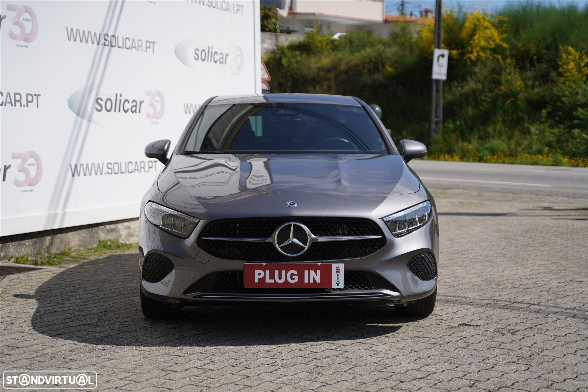 Mercedes-Benz A 250 e - 8