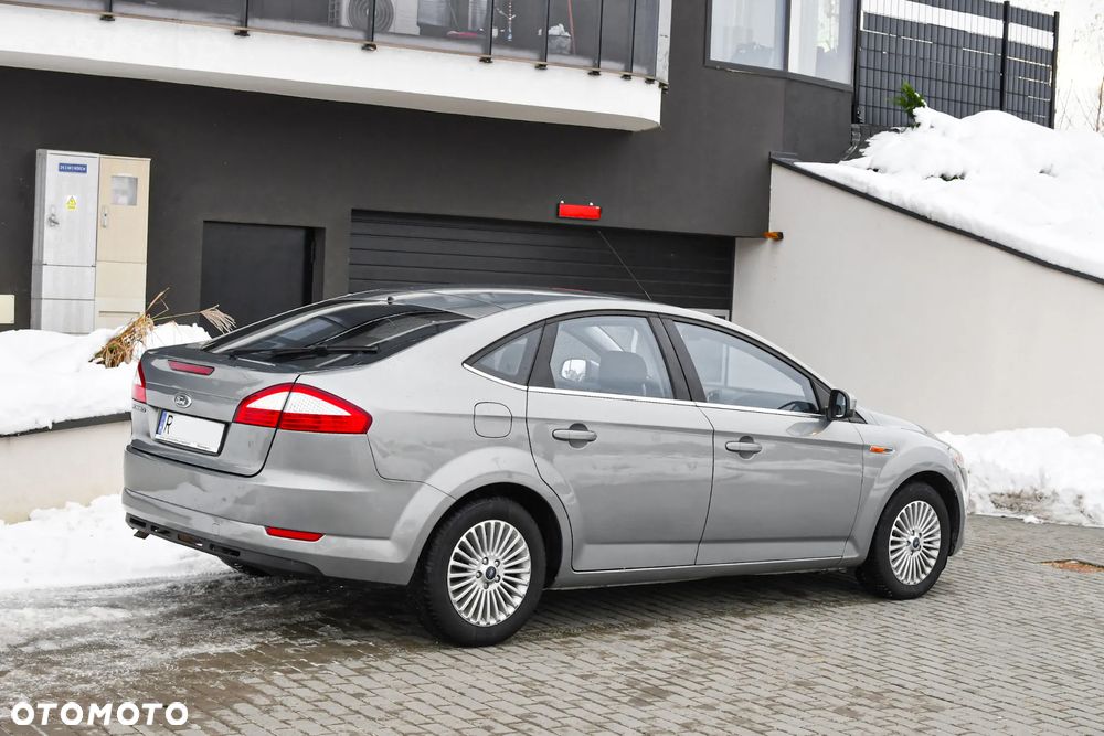 Ford Mondeo 2.0 Ghia - 3