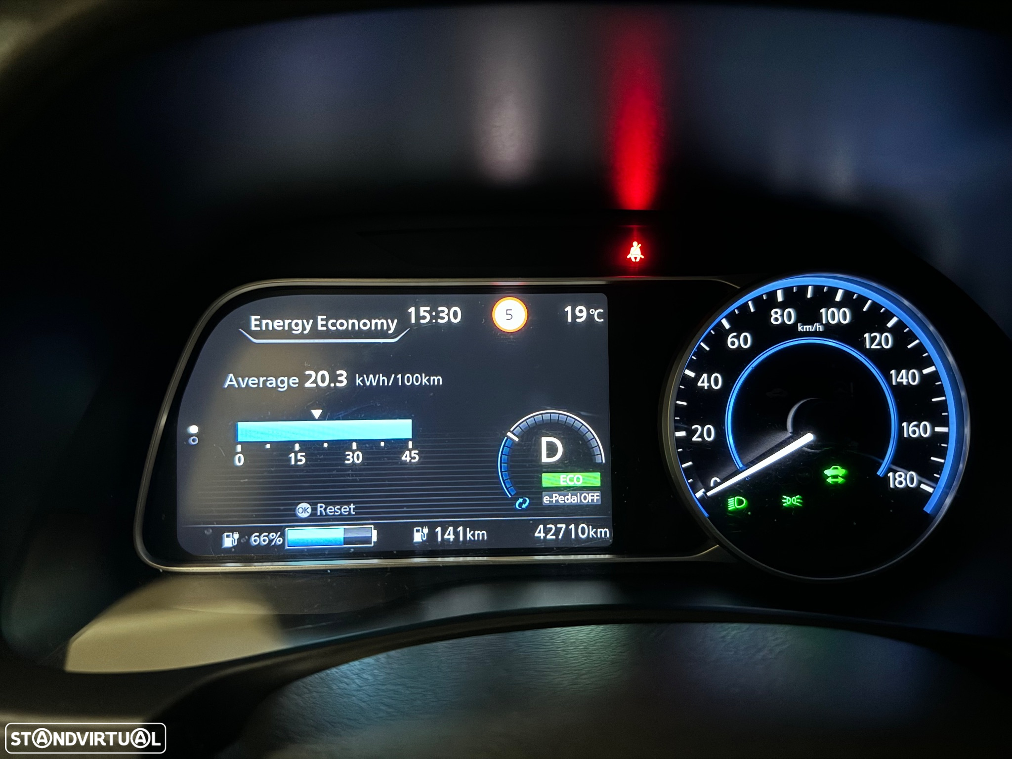 Nissan Leaf N-Connecta Two Tone - 28