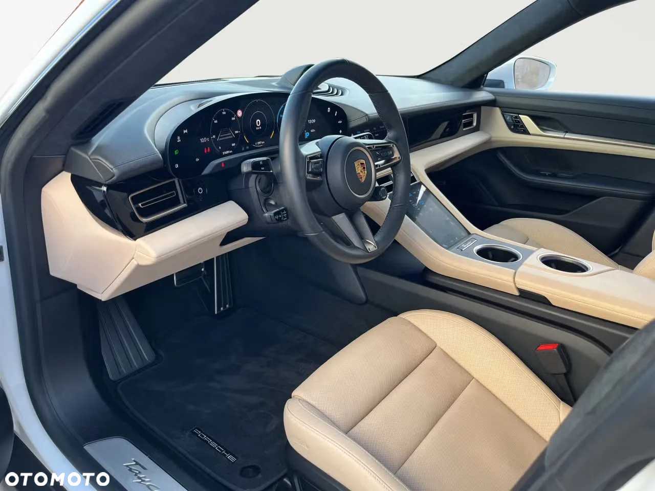 Porsche Taycan Turbo - 10