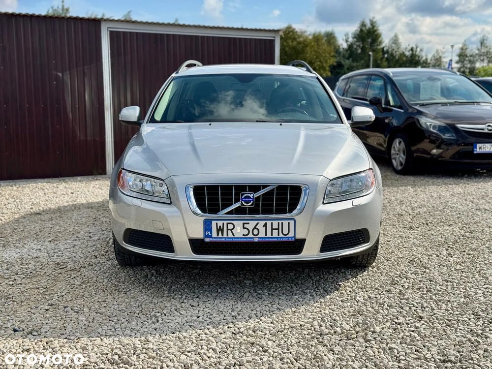 Volvo V70 2.0 Momentum - 8
