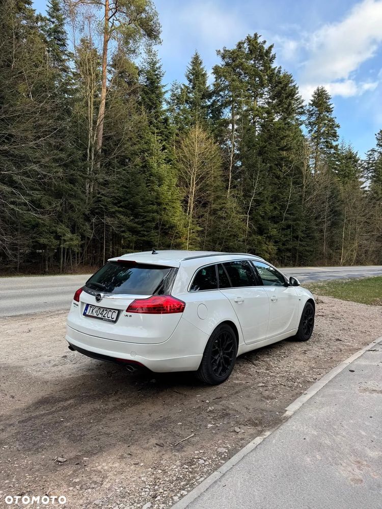 Opel Insignia 2.8 V6 Turbo 4x4 - 9