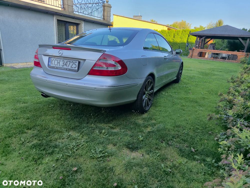 Mercedes-Benz CLK - 7