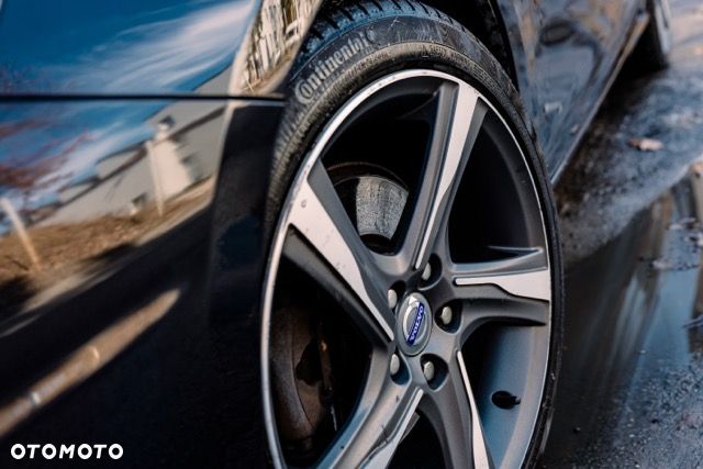 Volvo V60 D3 Geartronic R-Design - 24