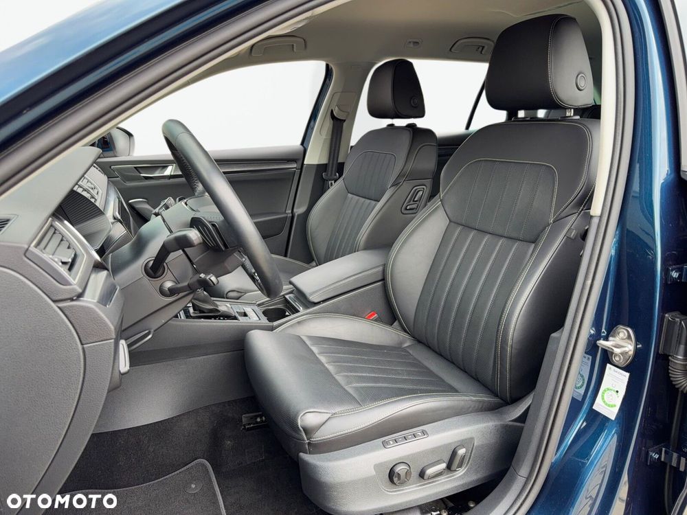 Skoda Superb 2.0 TDI SCR 4x4 Style DSG - 11